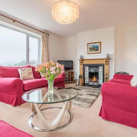 4 Bed In Sz167 *